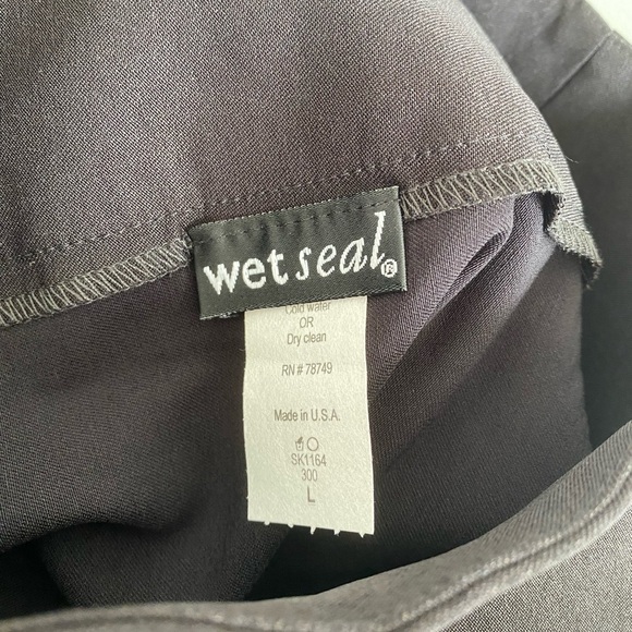 Wet Seal Black Minimalistic Pencil Skirt Size Large New With Tag - Picture 3 of 7